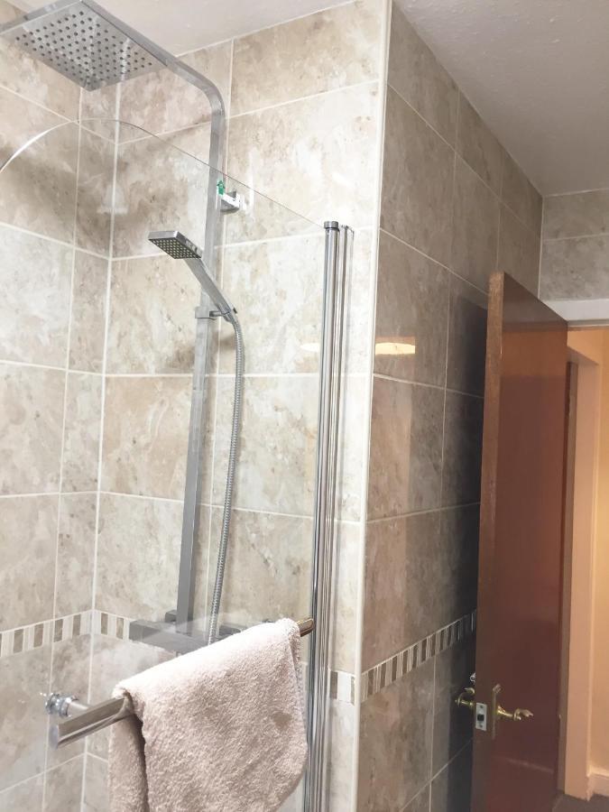 Gorgeous 3 Bedroom Dunbar Serviced Apartment Exterior foto
